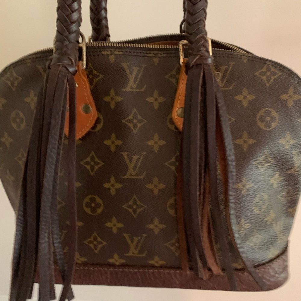 Authentic Louis Vuitton handbag